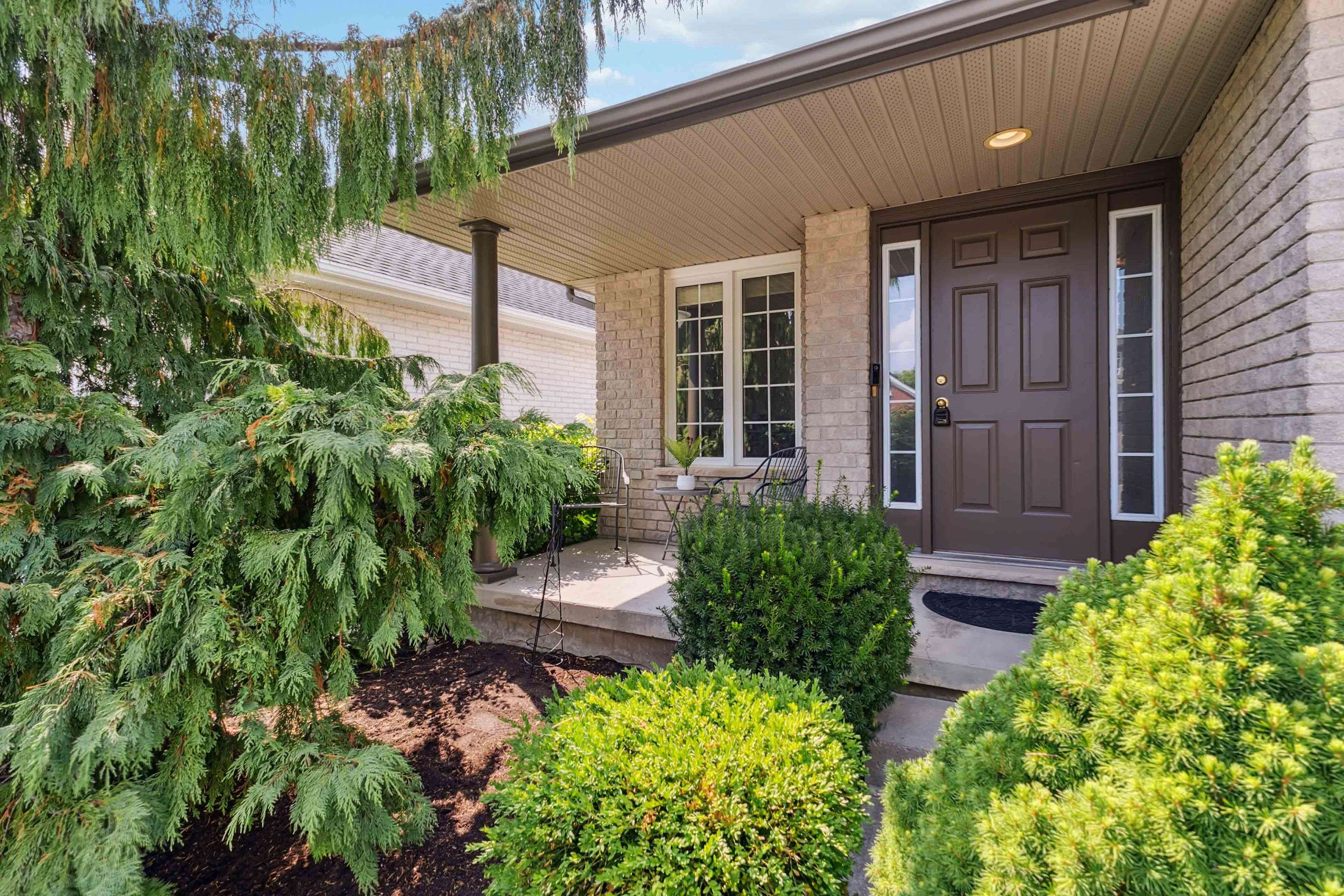 London South, ON N6P 1T6,2234 Thornicroft CRES