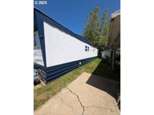 Riddle, OR 97469,334 E Fifth AVE #6