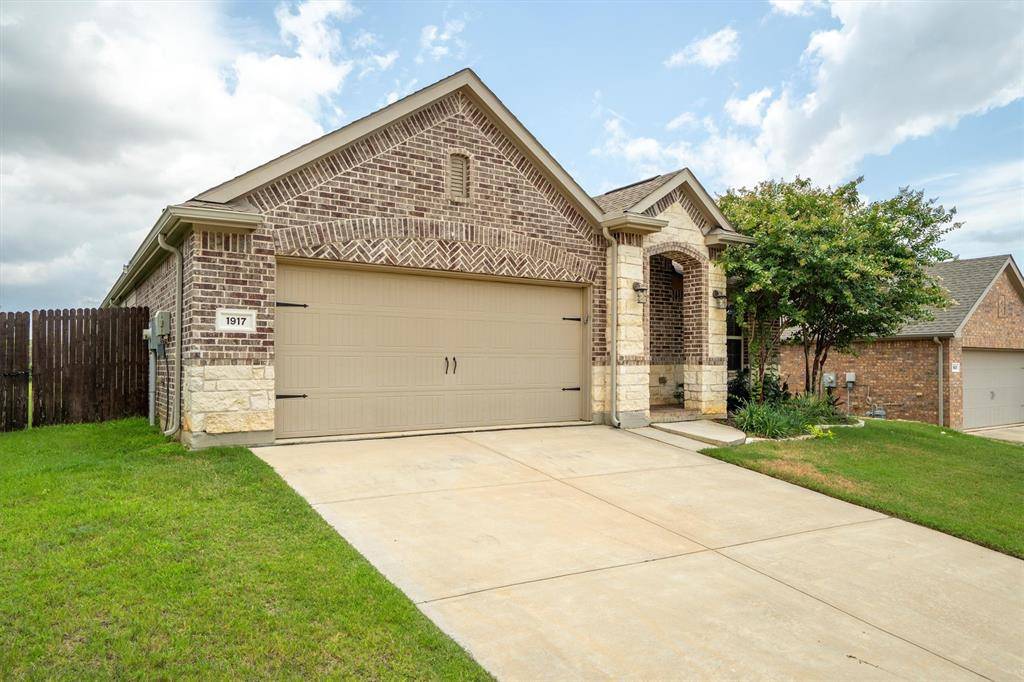 Denton, TX 76210,1917 Sapphire Street