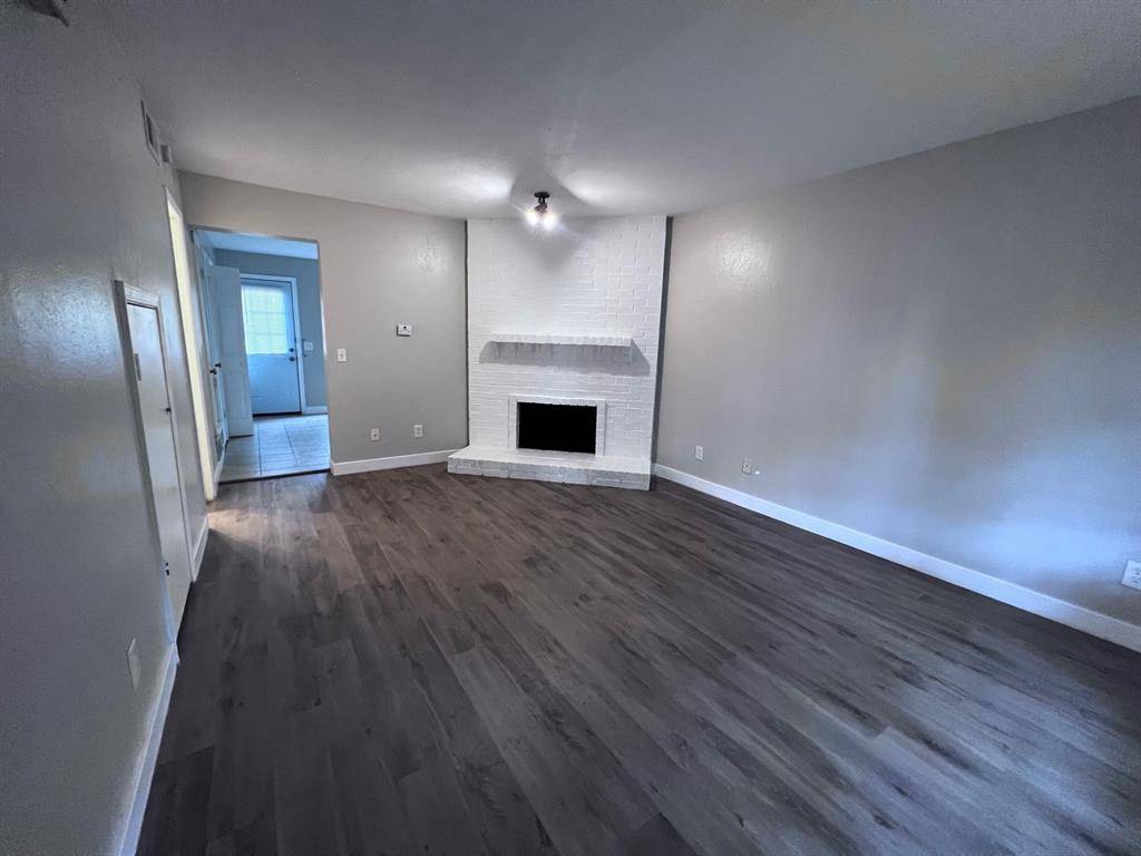 Garland, TX 75041,2010 Cranford Drive #30