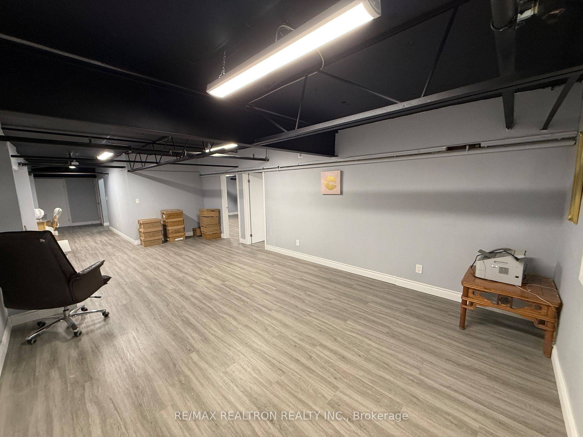 Richmond Hill, ON L4B 1J9,110 West Beaver Creek RD #23 (Upper Level)