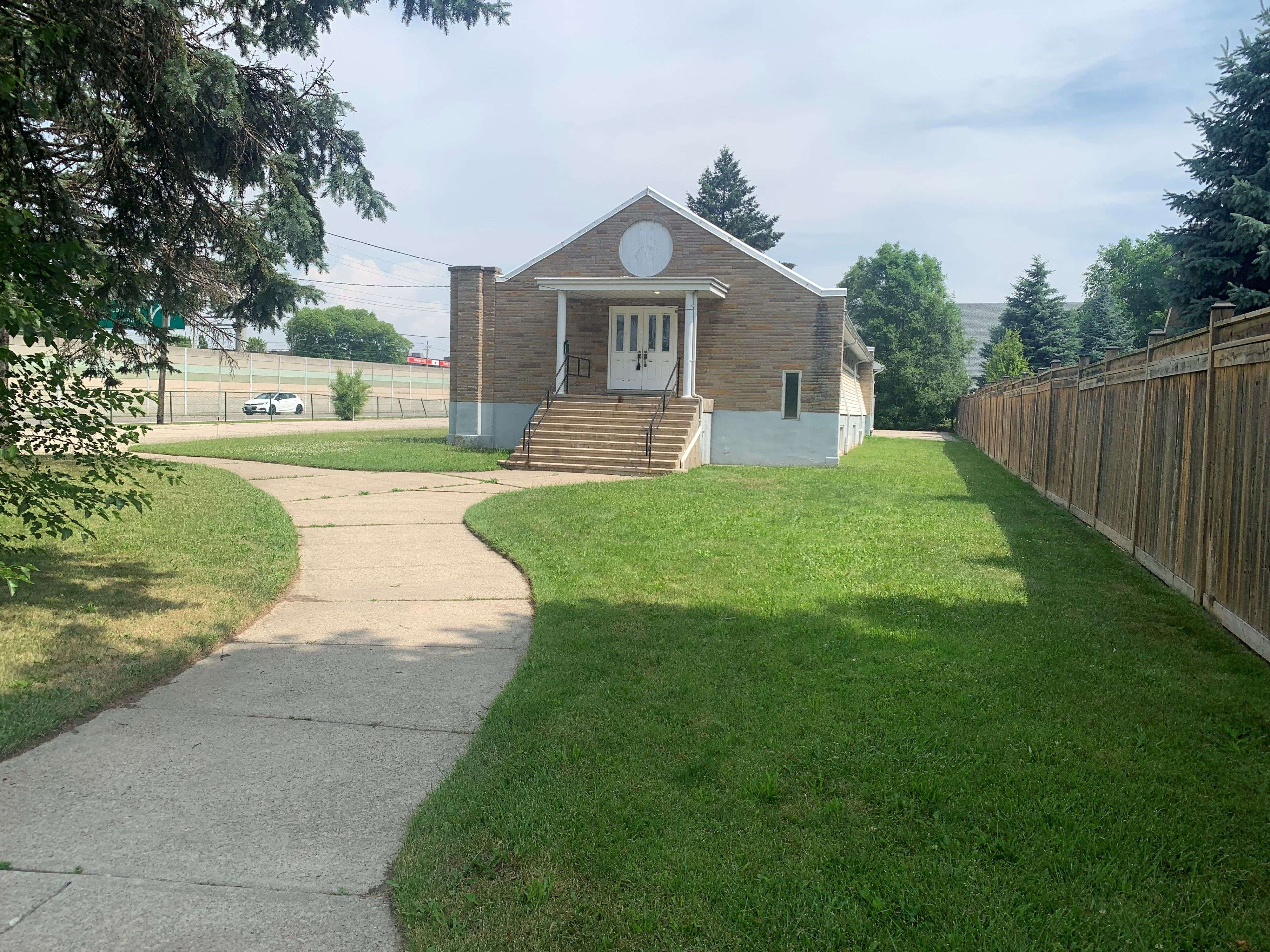 Mississauga, ON L5G 3X2,1649 Crediton Pkwy