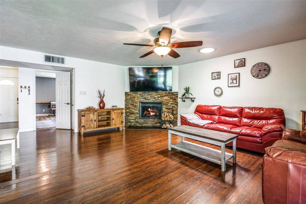 Forney, TX 75126,400 Forestwood Drive