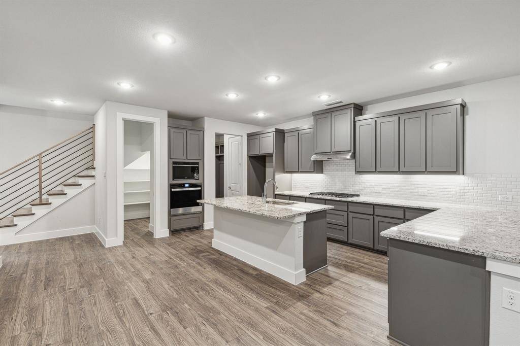 Dallas, TX 75231,8221 Emsworth Drive