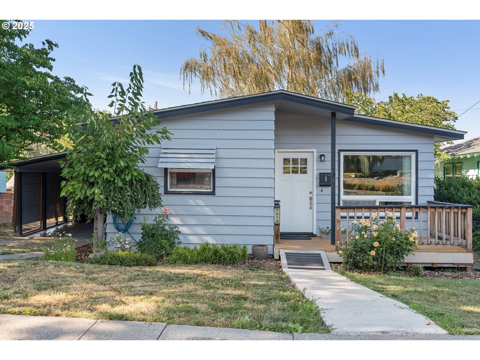 The Dalles, OR 97058,1019 E 14TH ST