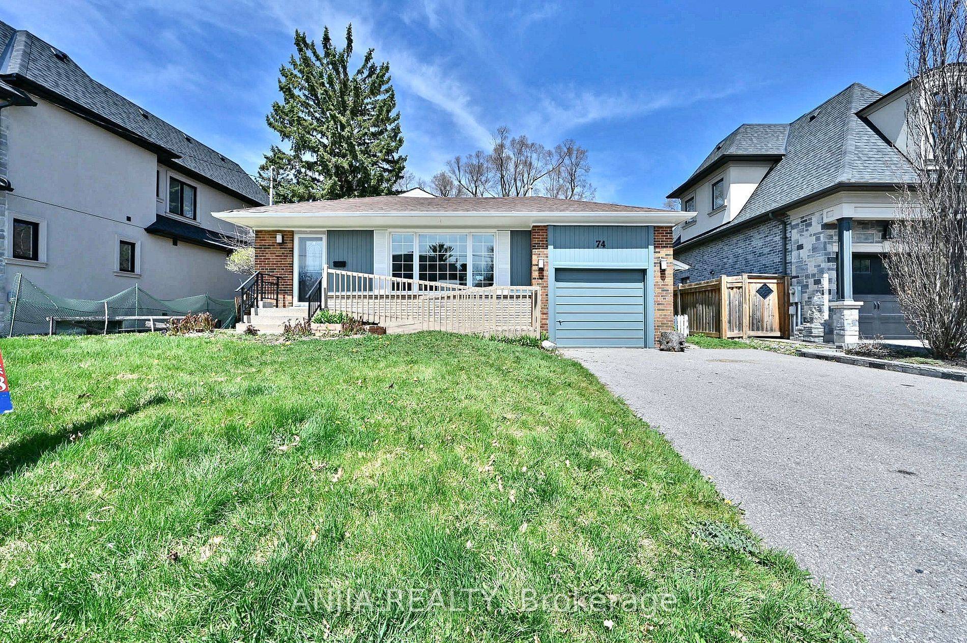 Markham, ON L3P 1N8,74 Robinson ST