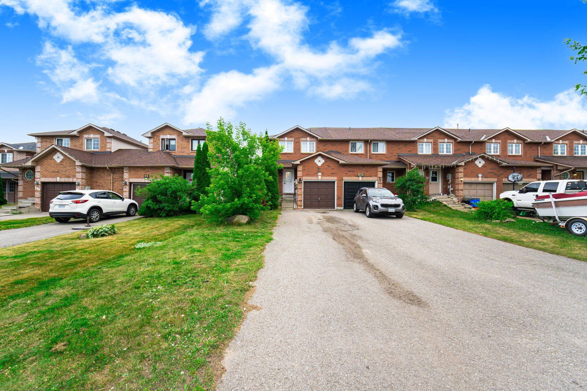 Barrie, ON L4N 5T2,145 Courtney CRES
