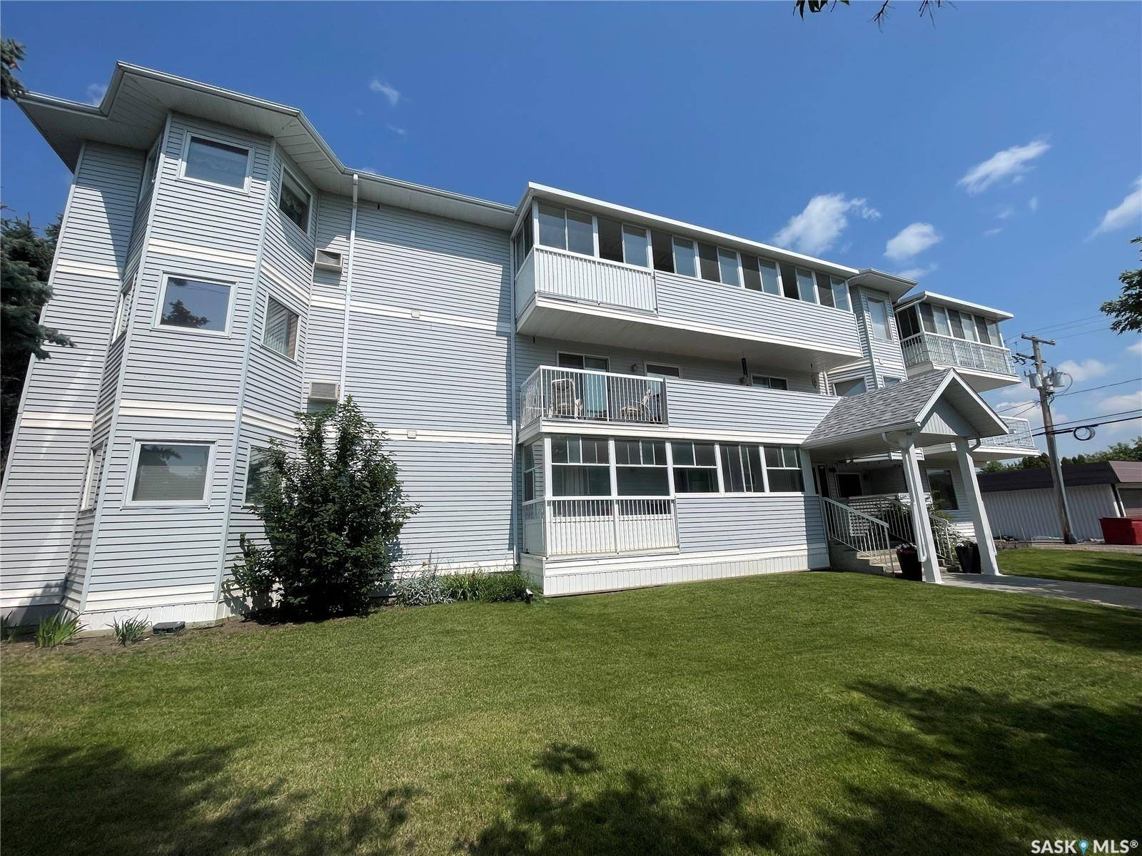 Kindersley, SK S0L 1S0,119 4th AVENUE W #11