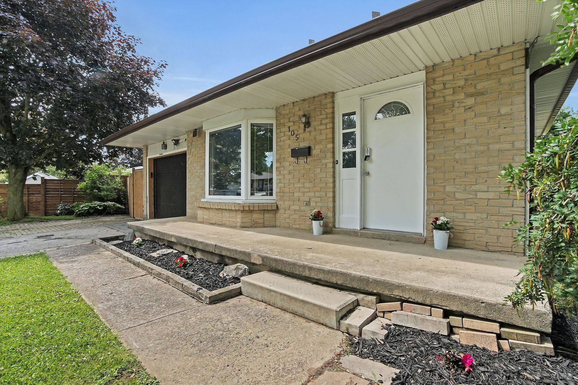 London South, ON N6E 2E2,105 FENNELL CRES
