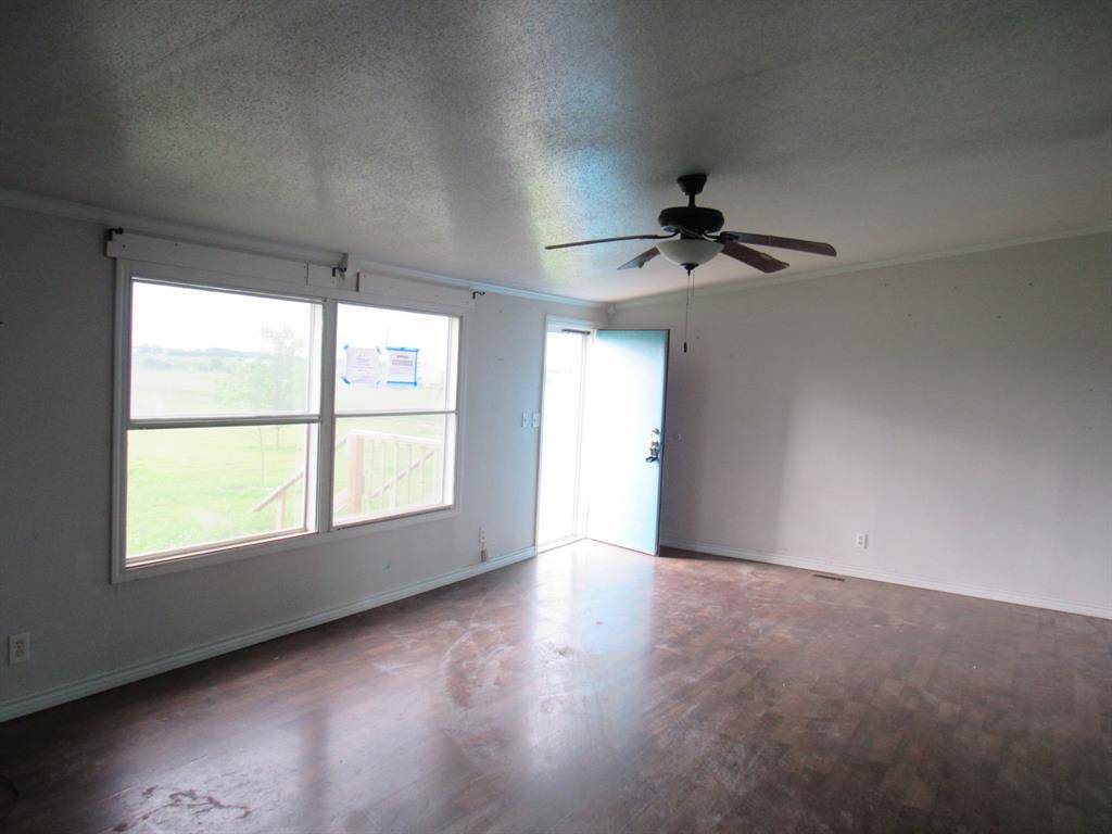 Gatesville, TX 76528,5855 FM 182