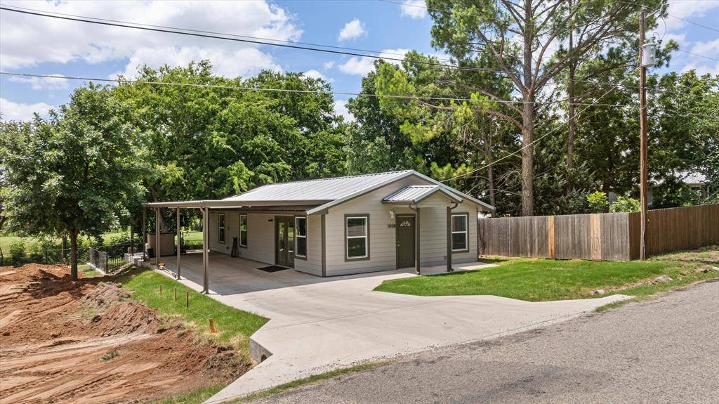 Granbury, TX 76049,1008 Mustang Trail