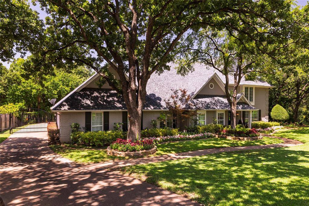 Arlington, TX 76012,2102 Prestonwood Drive