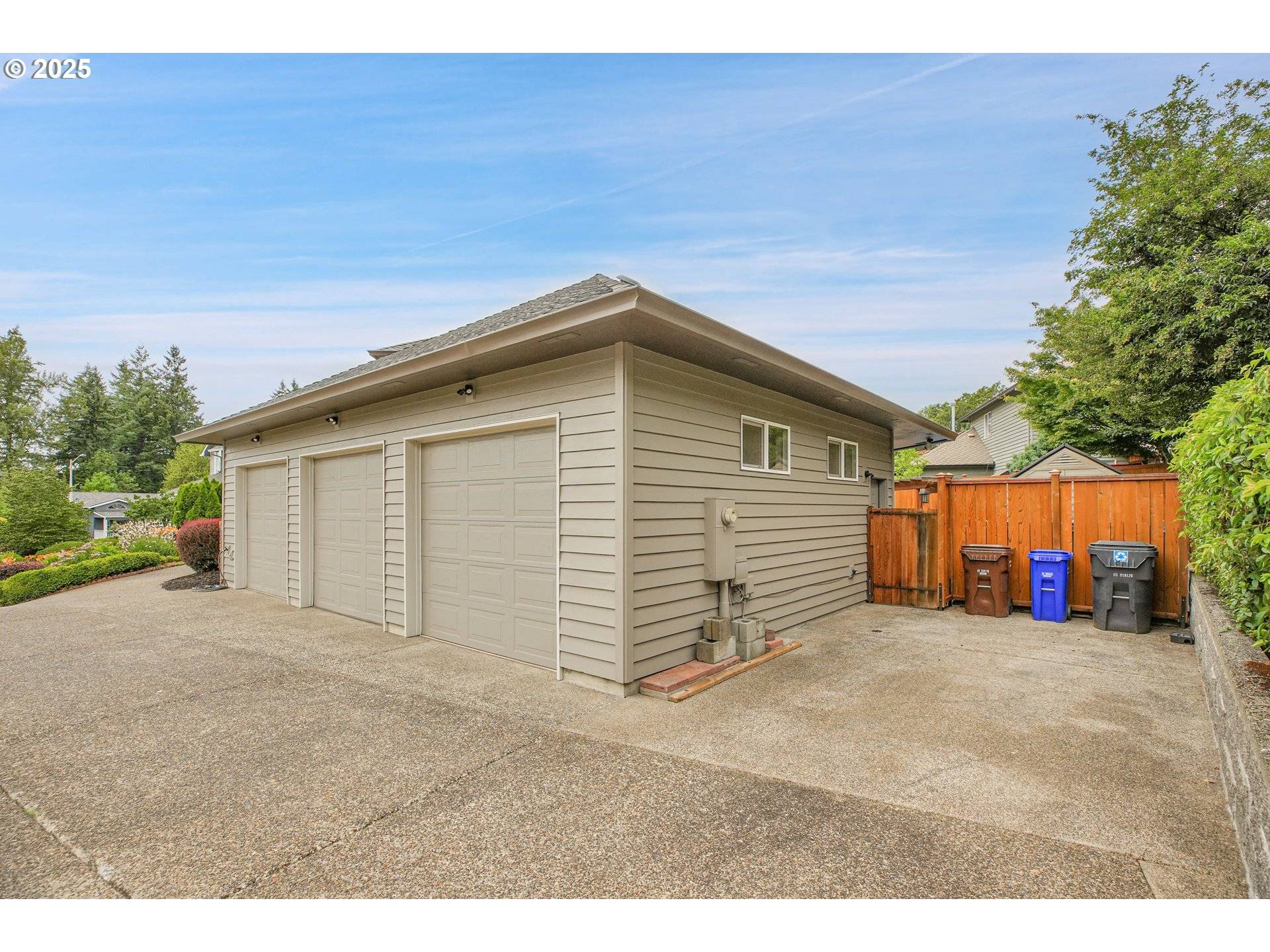 Gladstone, OR 97027,620 BARBARY CT
