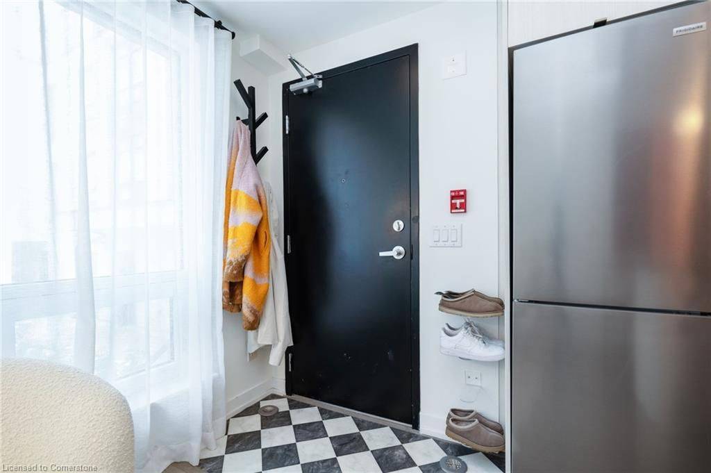 Toronto C06, ON M3H 0E9,861 Sheppard AVE W #18