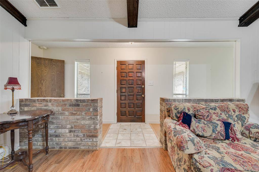 Duncanville, TX 75116,819 Granada Drive
