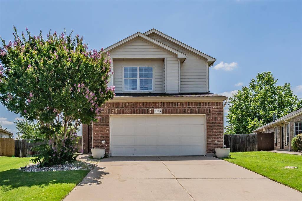 Fort Worth, TX 76131,6204 Geneva Lane