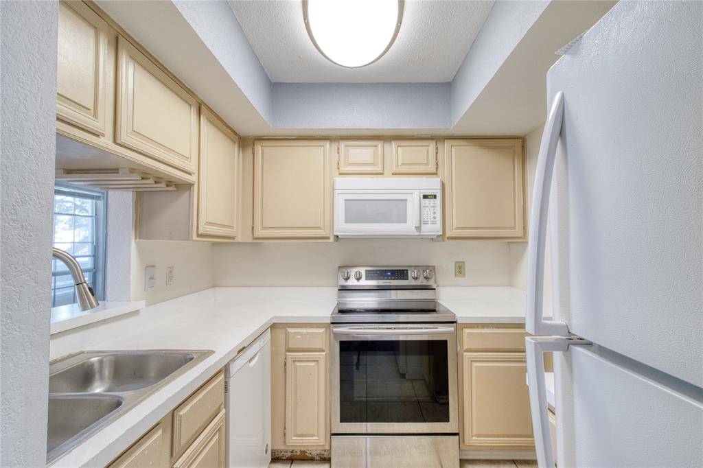 Irving, TX 75062,3641 W Northgate Drive #208