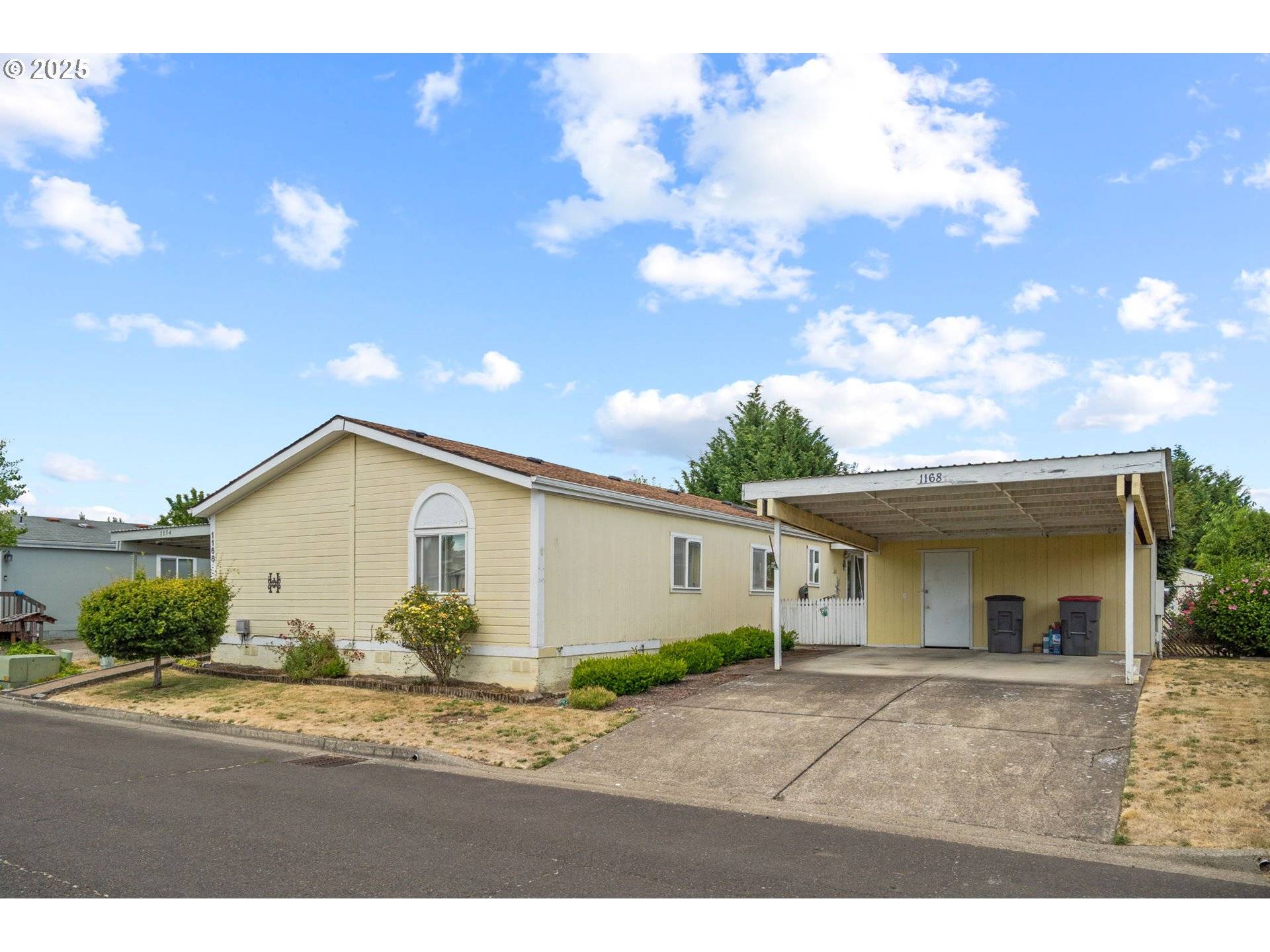 Mc Minnville, OR 97128,1168 SW EMMA DR