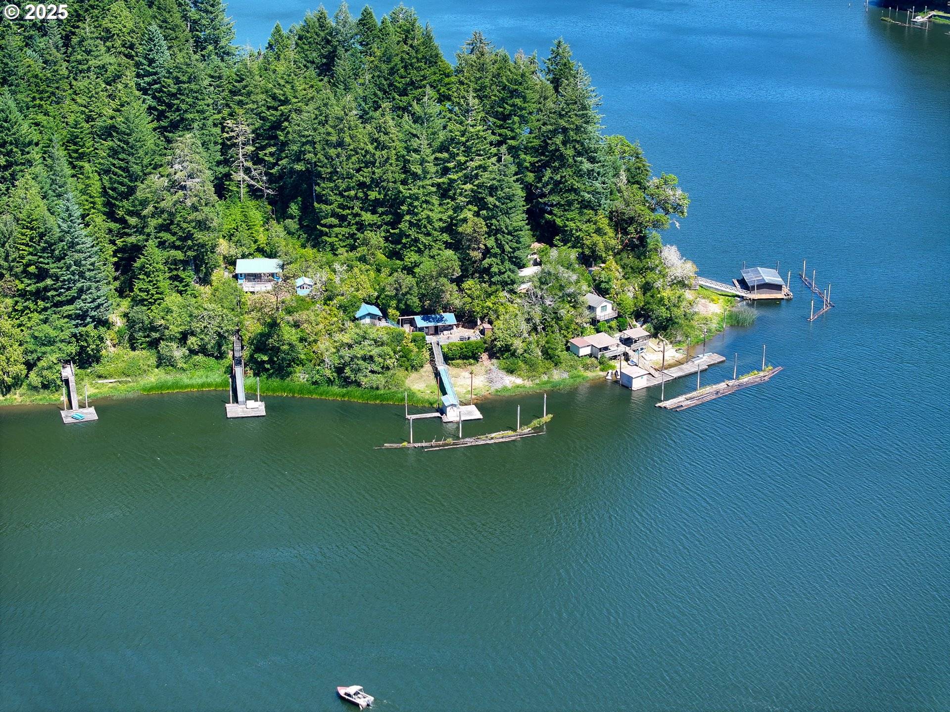 Lakeside, OR 97449,1417 N TENMILE