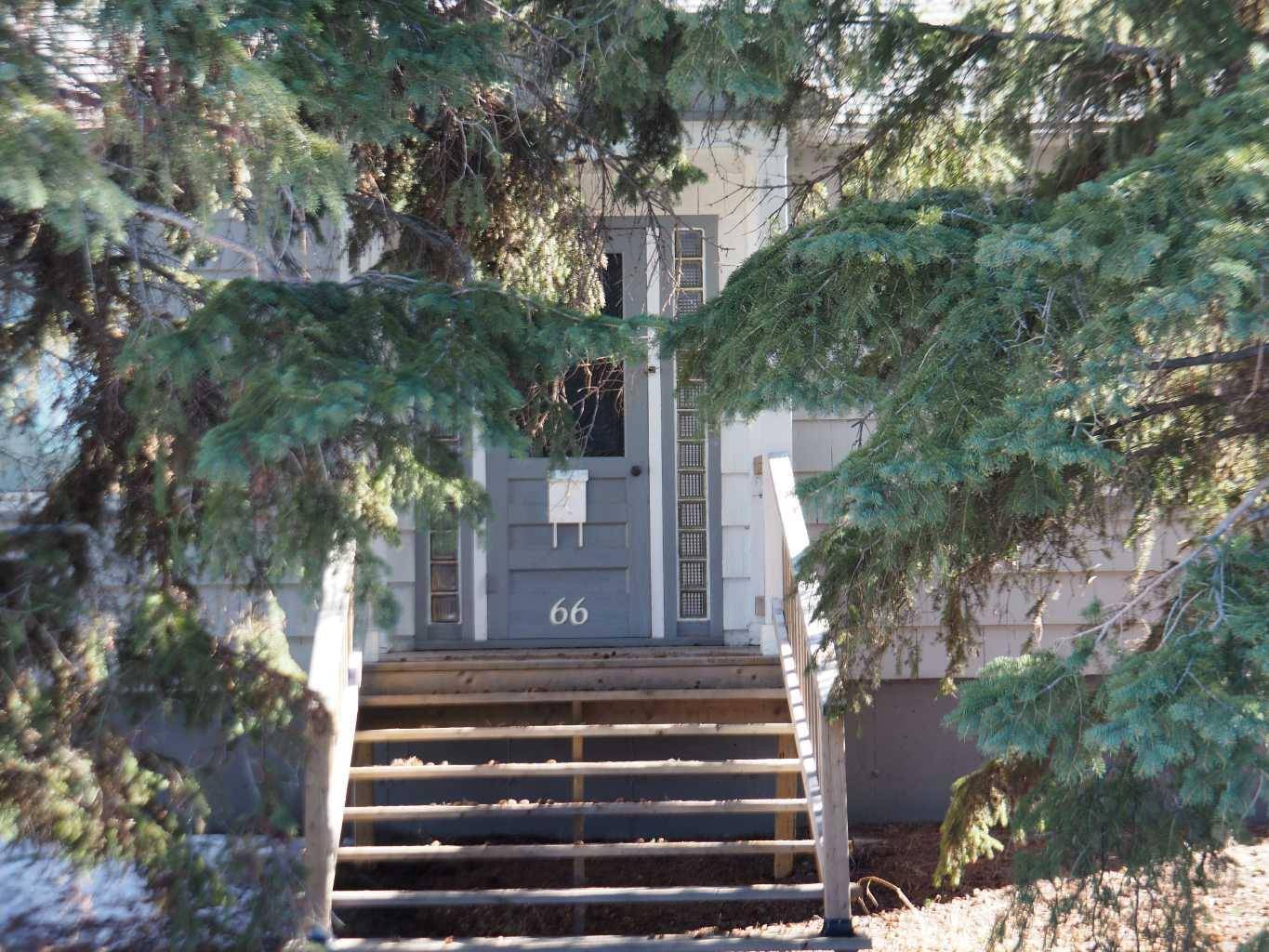 Gull Lake, AB T0C 0J0,Oliver Avenue #66