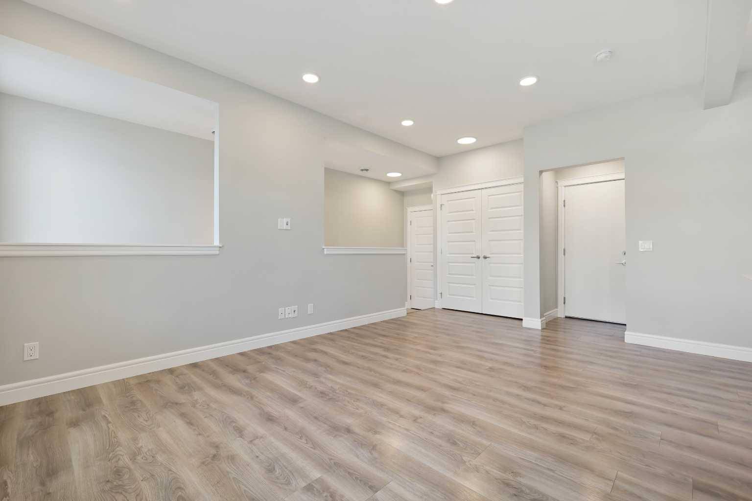 Calgary, AB T3M 3A7,19617 45 ST SE