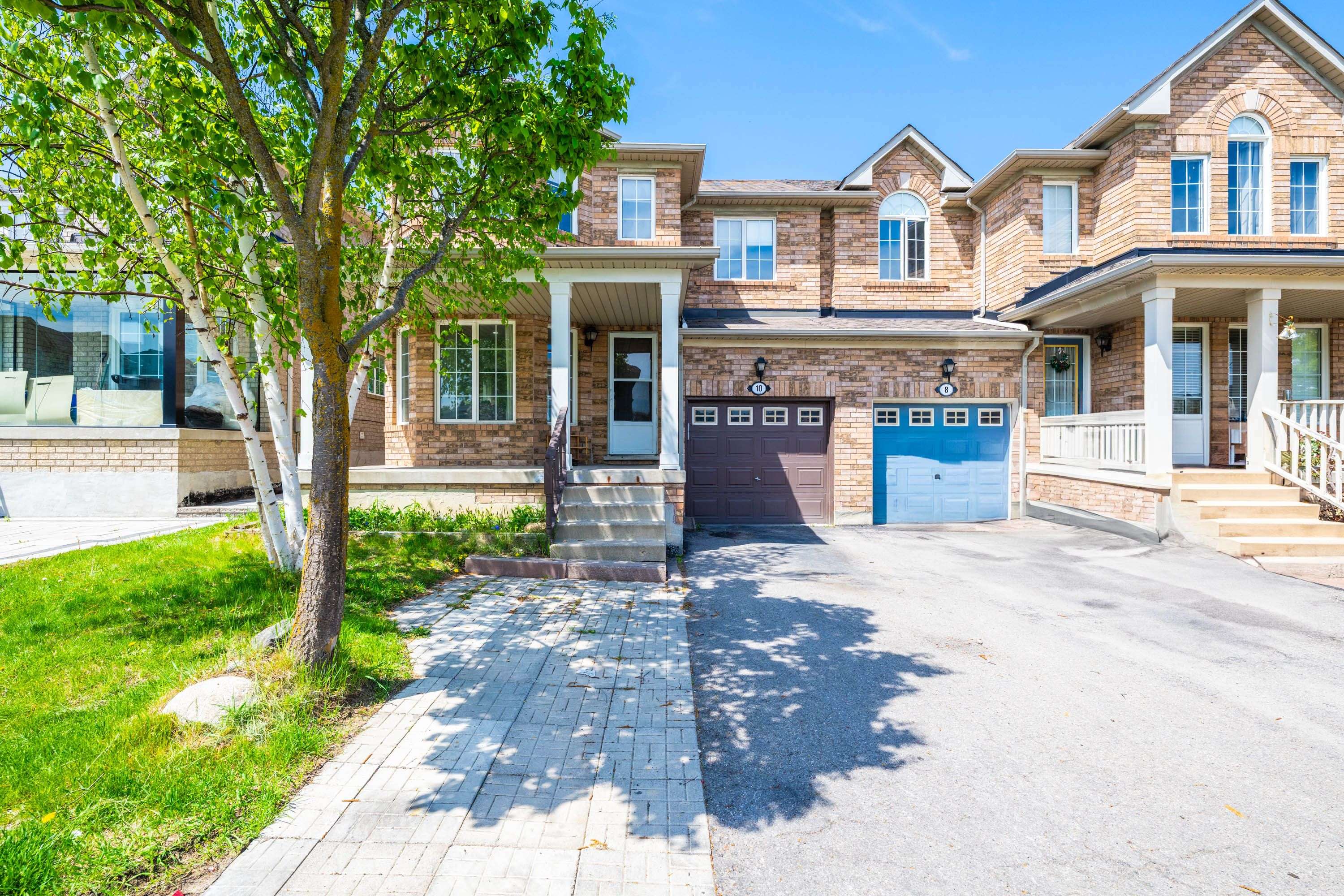Vaughan, ON L6A 3G3,10 Mainland CRES E