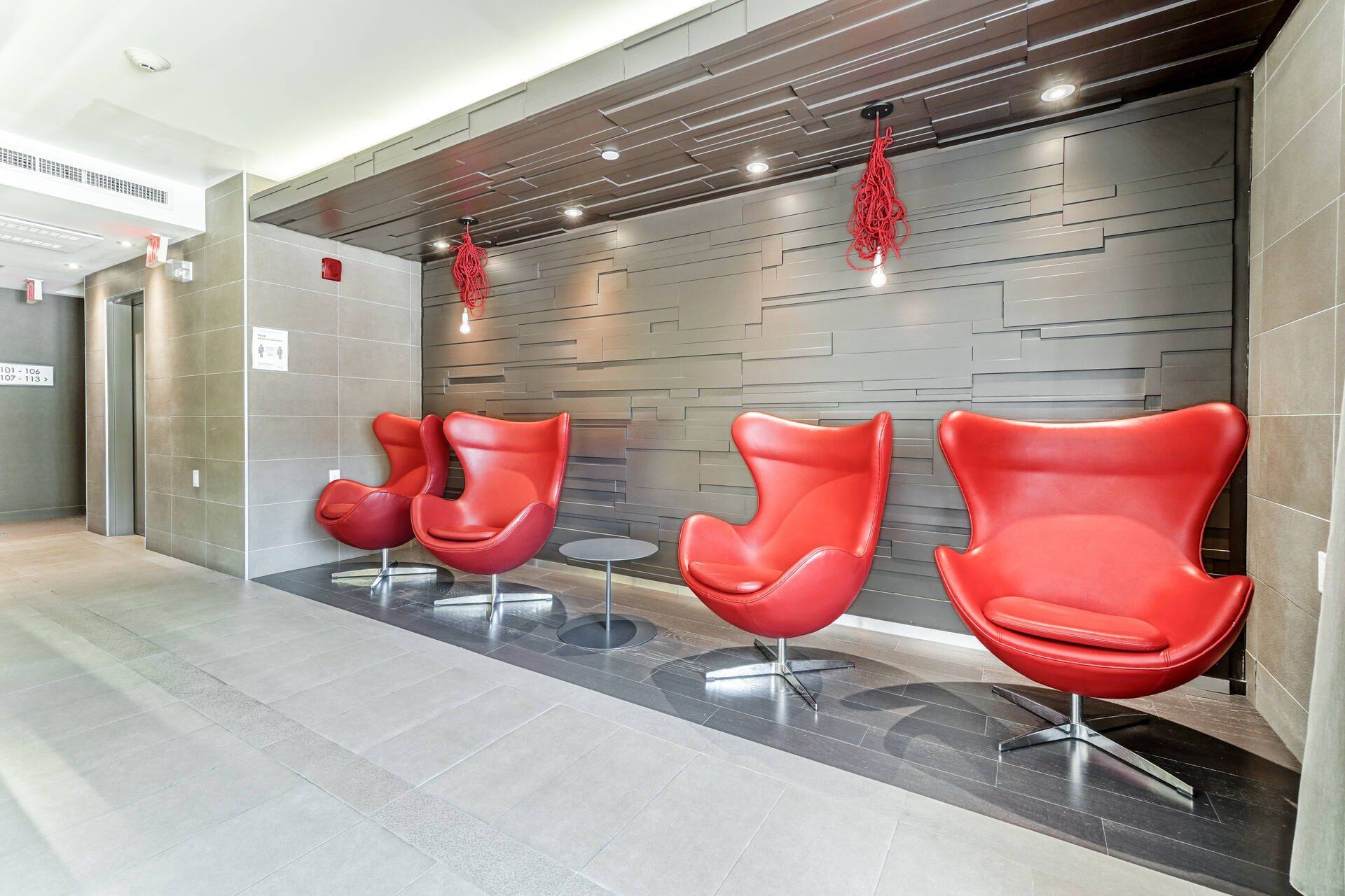 Mississauga, ON L5M 0W5,5005 Harvard RD #207