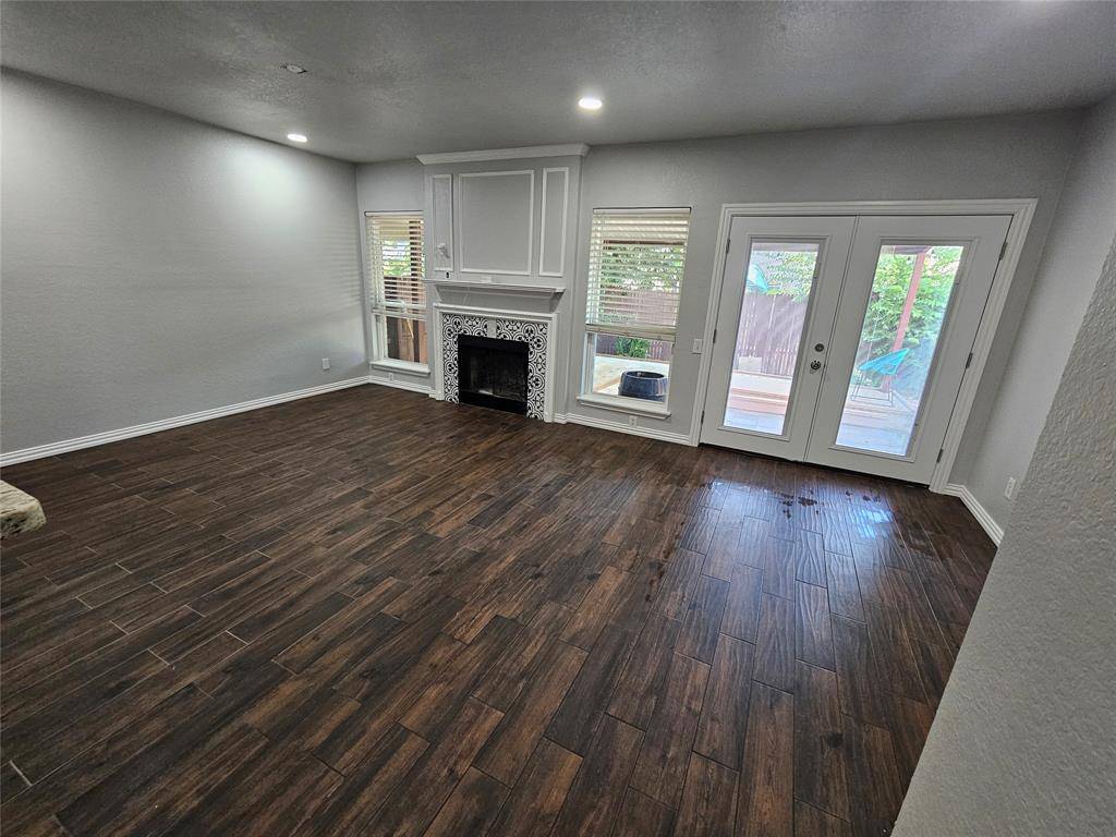 Arlington, TX 76014,1600 Maybrook Court