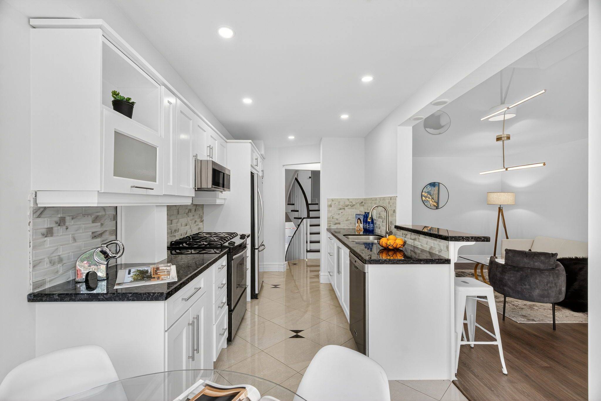 Vaughan, ON L4J 4X2,48 Beaumont PL