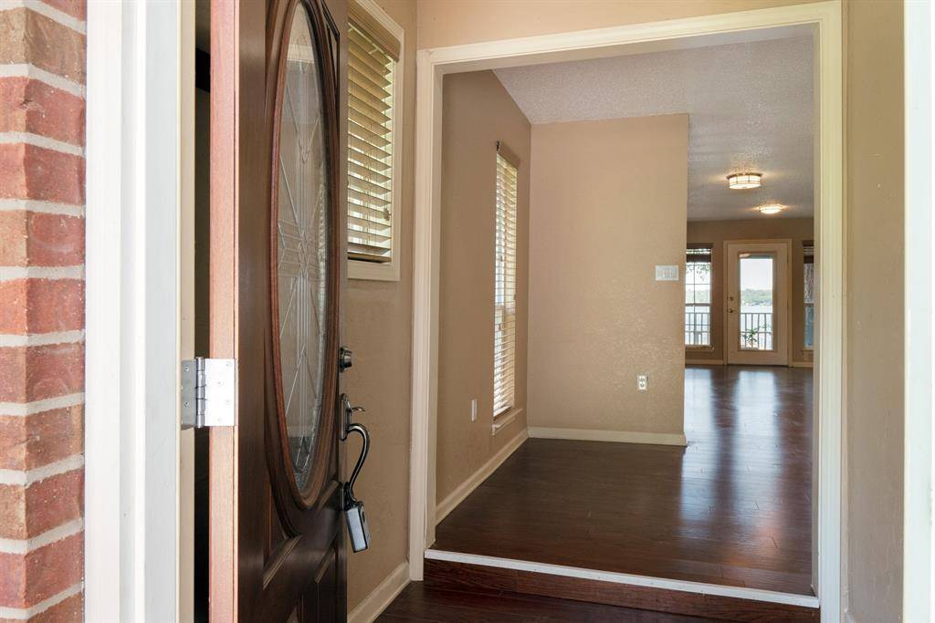 Weatherford, TX 76087,1437 E Lake Drive