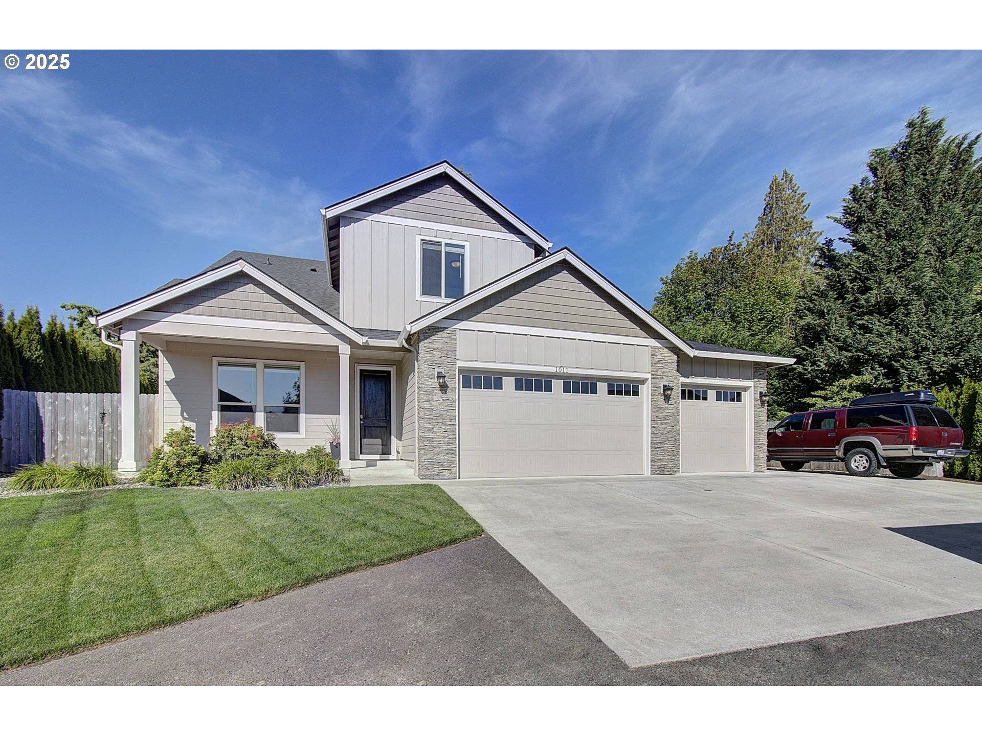 Ridgefield, WA 98642,1011 N HERON DR