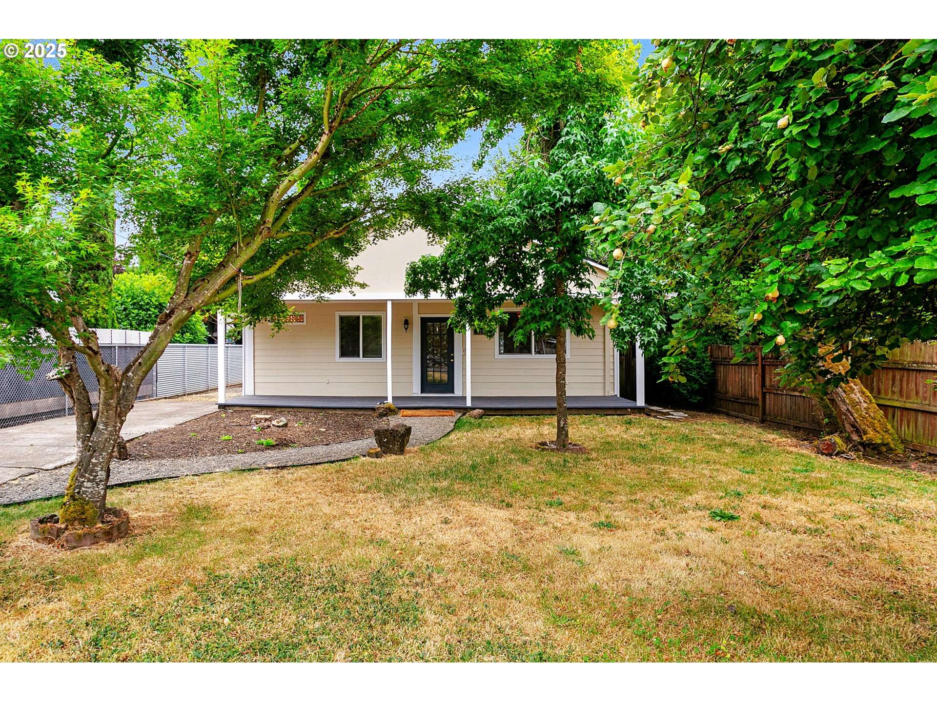 Springfield, OR 97477,625 W M ST