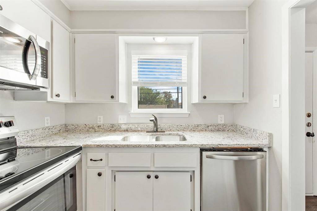 Fort Worth, TX 76116,7700 Chapin Road #2