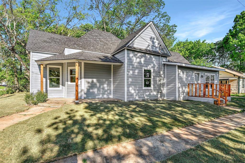 Bonham, TX 75418,702 S 4th Street