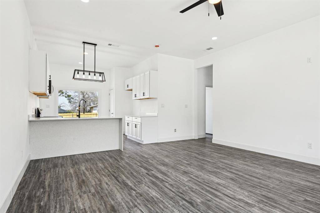Granbury, TX 76048,828 Indian Drive