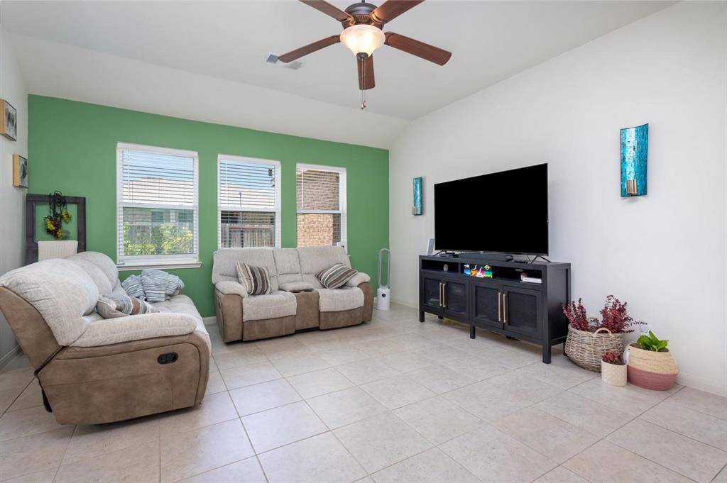 Red Oak, TX 75154,406 Lake Street