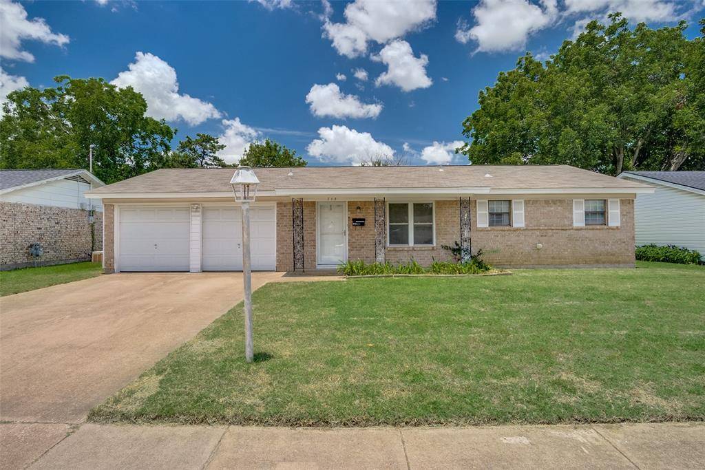 Crowley, TX 76036,713 E Glendale Street