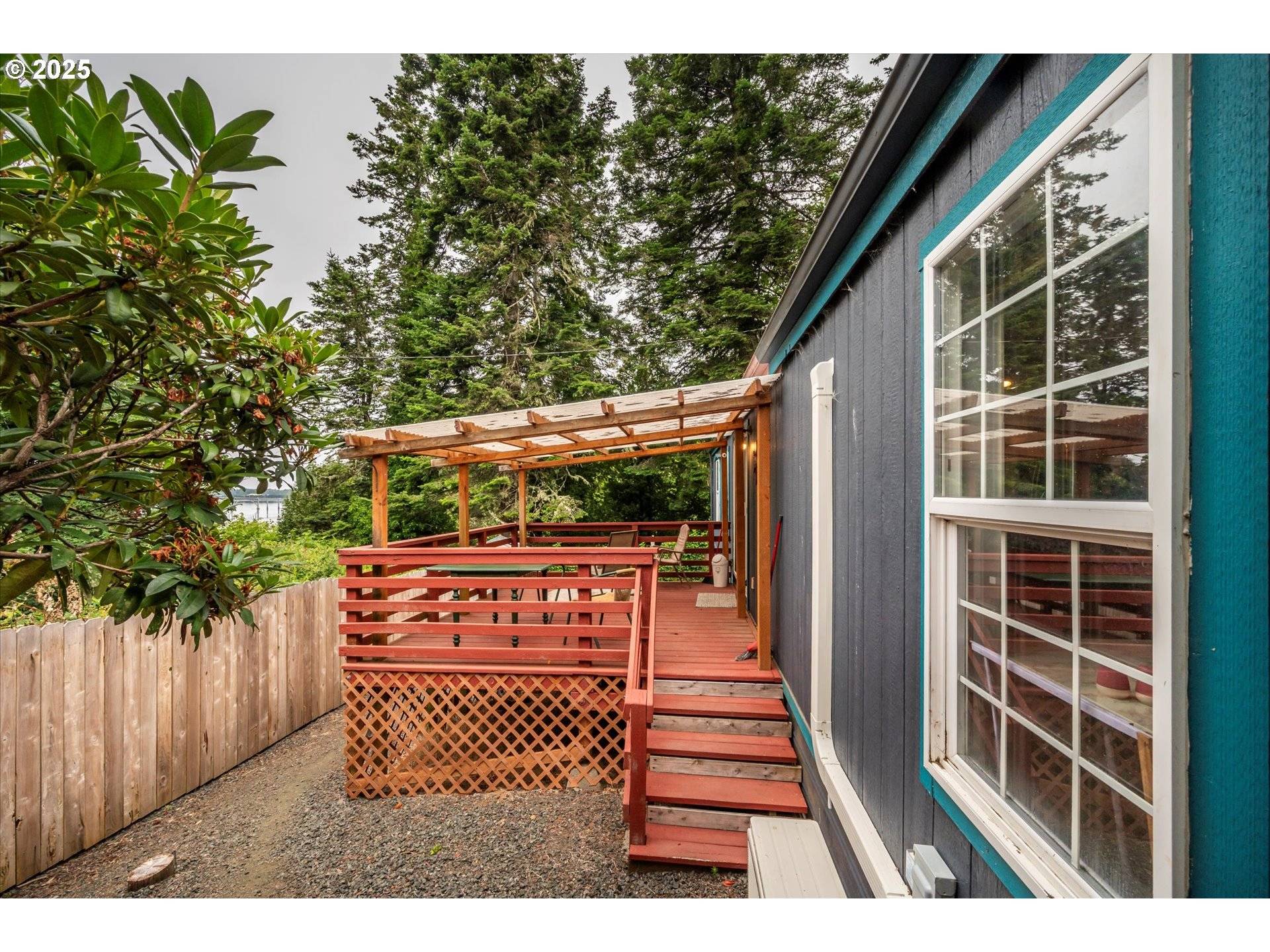 North Bend, OR 97459,66642 E BAY RD #76