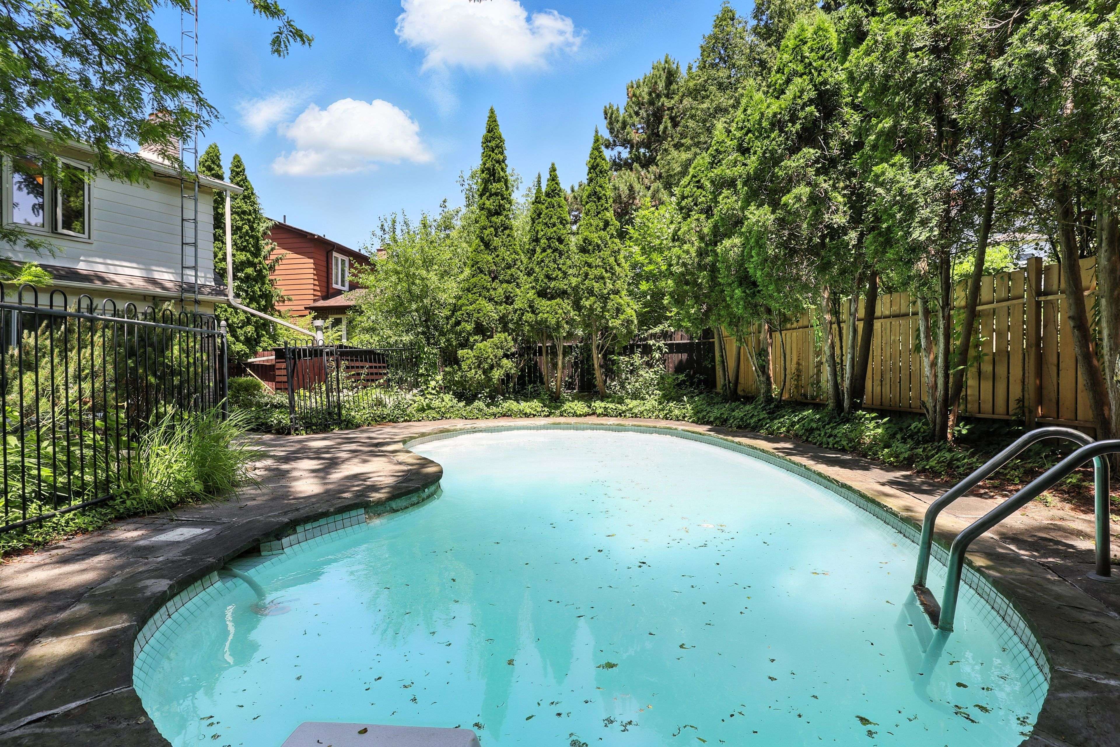 Markham, ON L3T 4E1,15 Woolsthorpe CRES