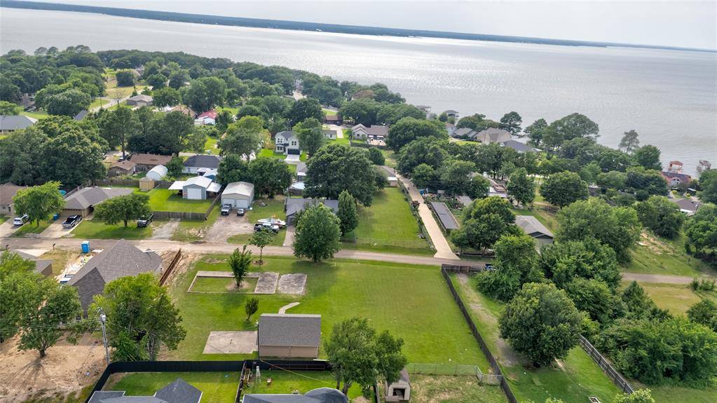 Gun Barrel City, TX 75156,318 Outboard Drive