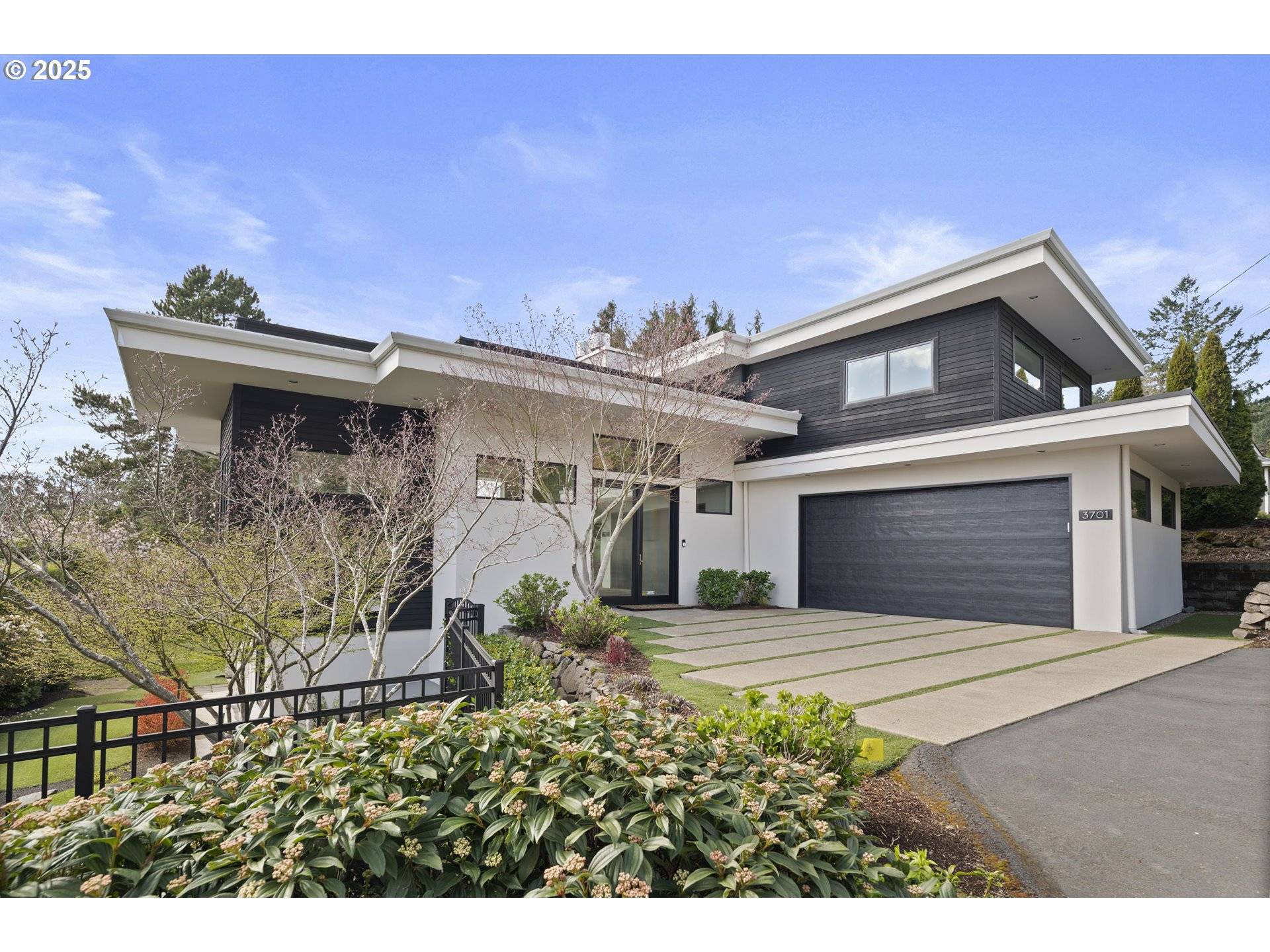 Portland, OR 97221,3701 SW 38TH AVE