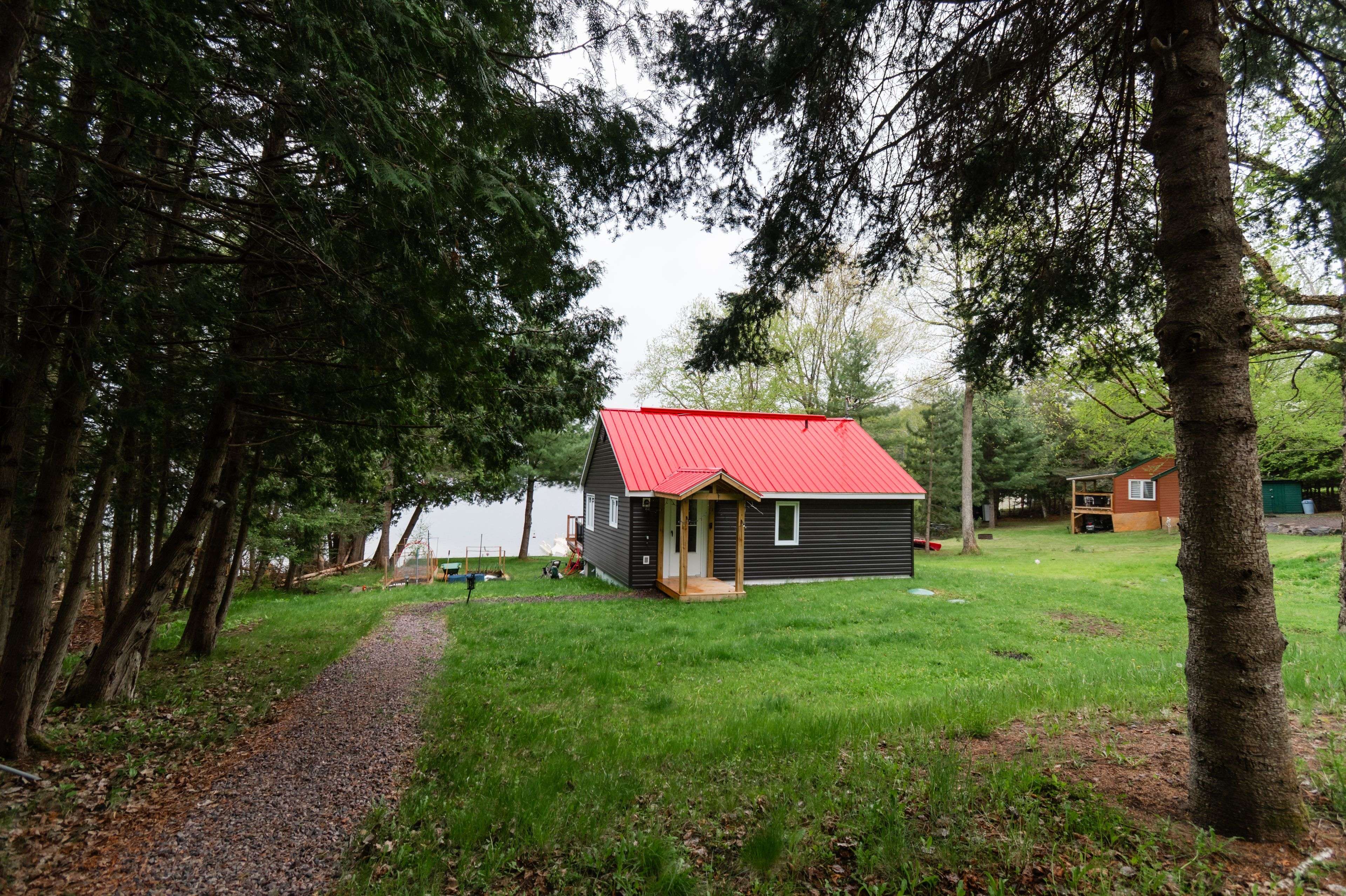 North Bay, ON P1B 8G4,2261 Peninsula RD