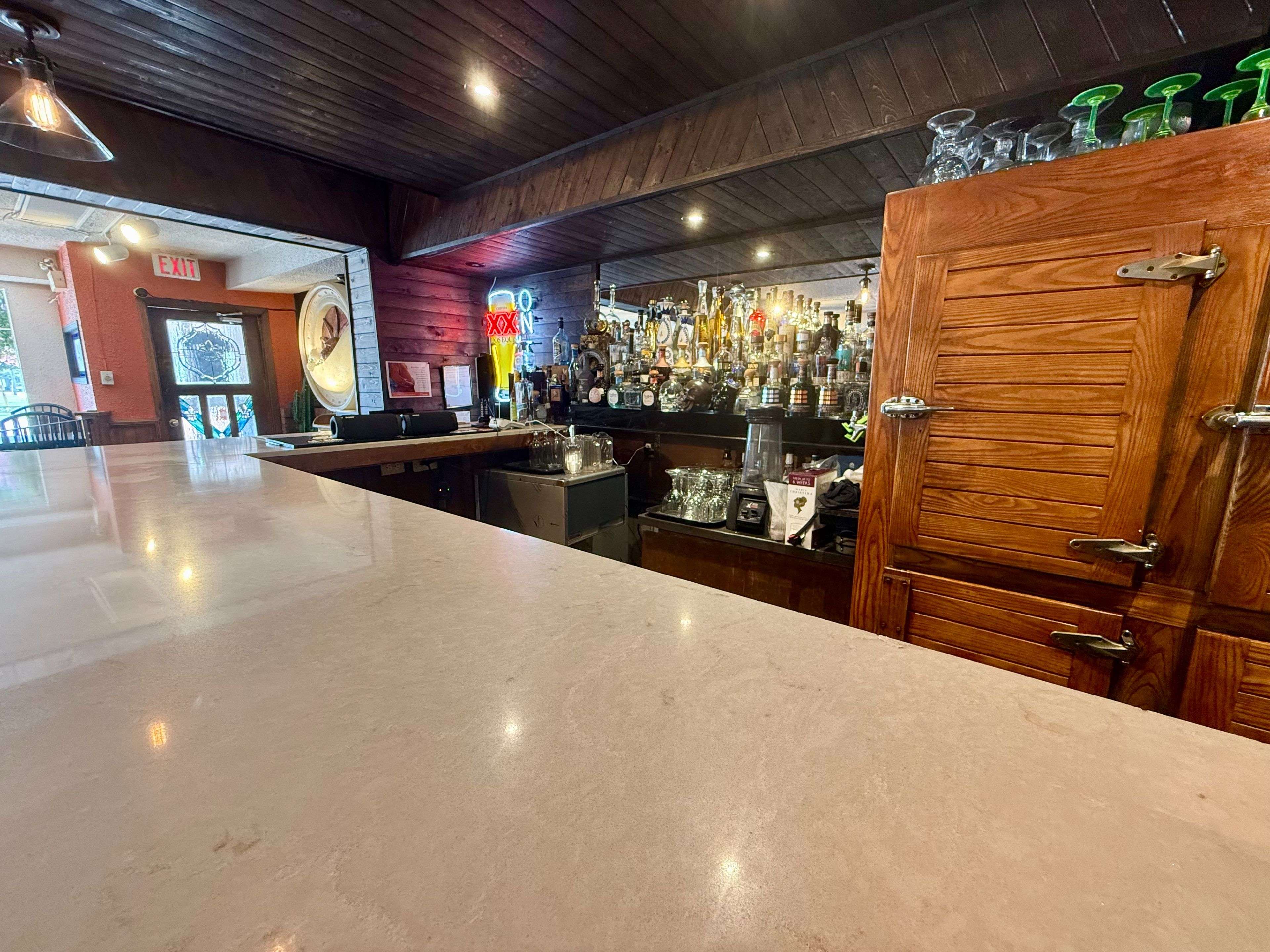 Mississauga, ON L5M 1L9,275 Queen ST S