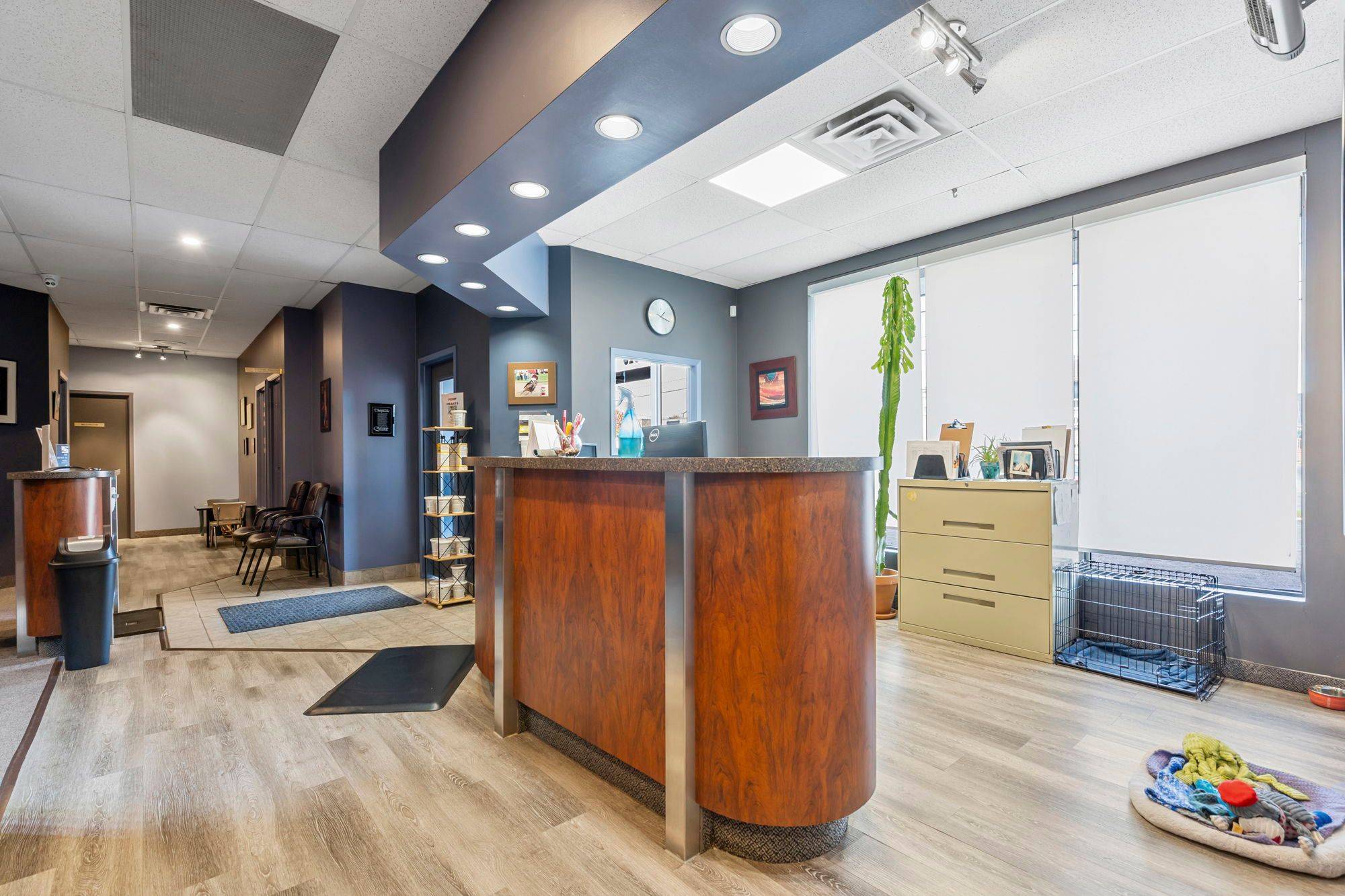 London East, ON N5Y 3J8,919 Oxford ST E