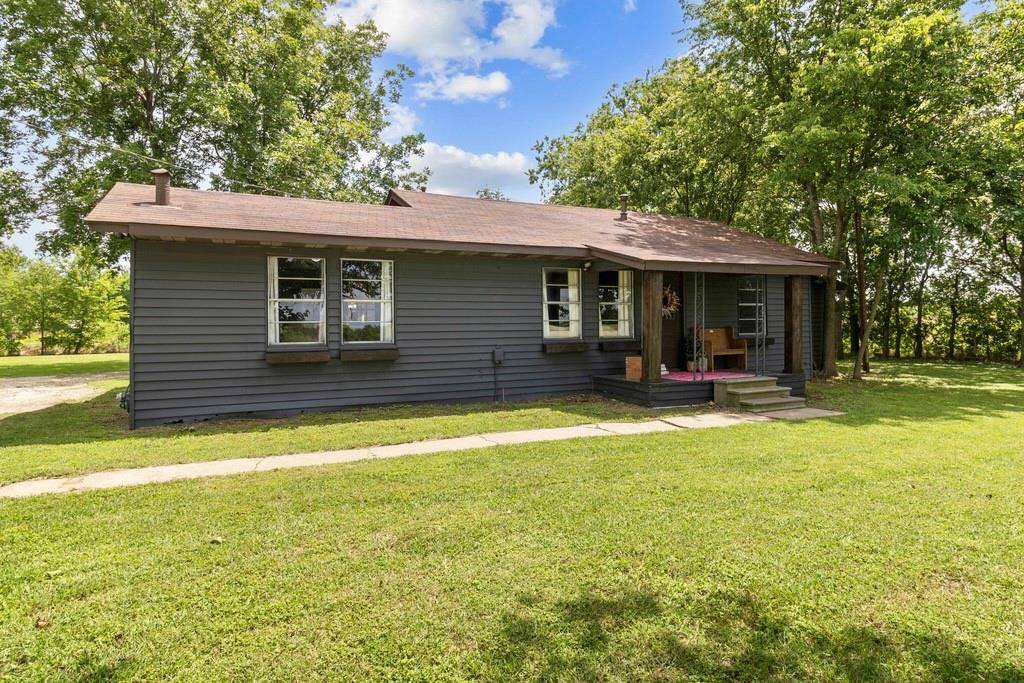 Wortham, TX 76693,601 E San Saba Street