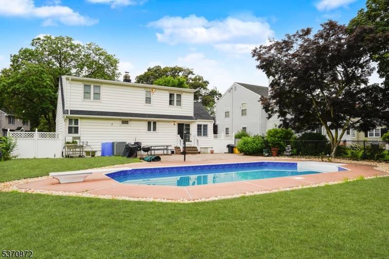 Hamilton Twp., NJ 08610,45 Kenwood Ter
