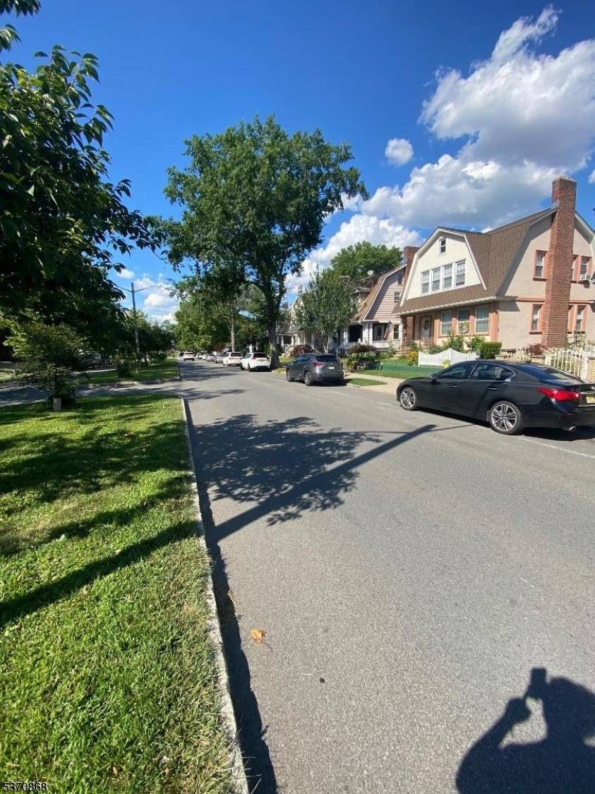 East Orange City, NJ 07017,40 Ampere Pkwy