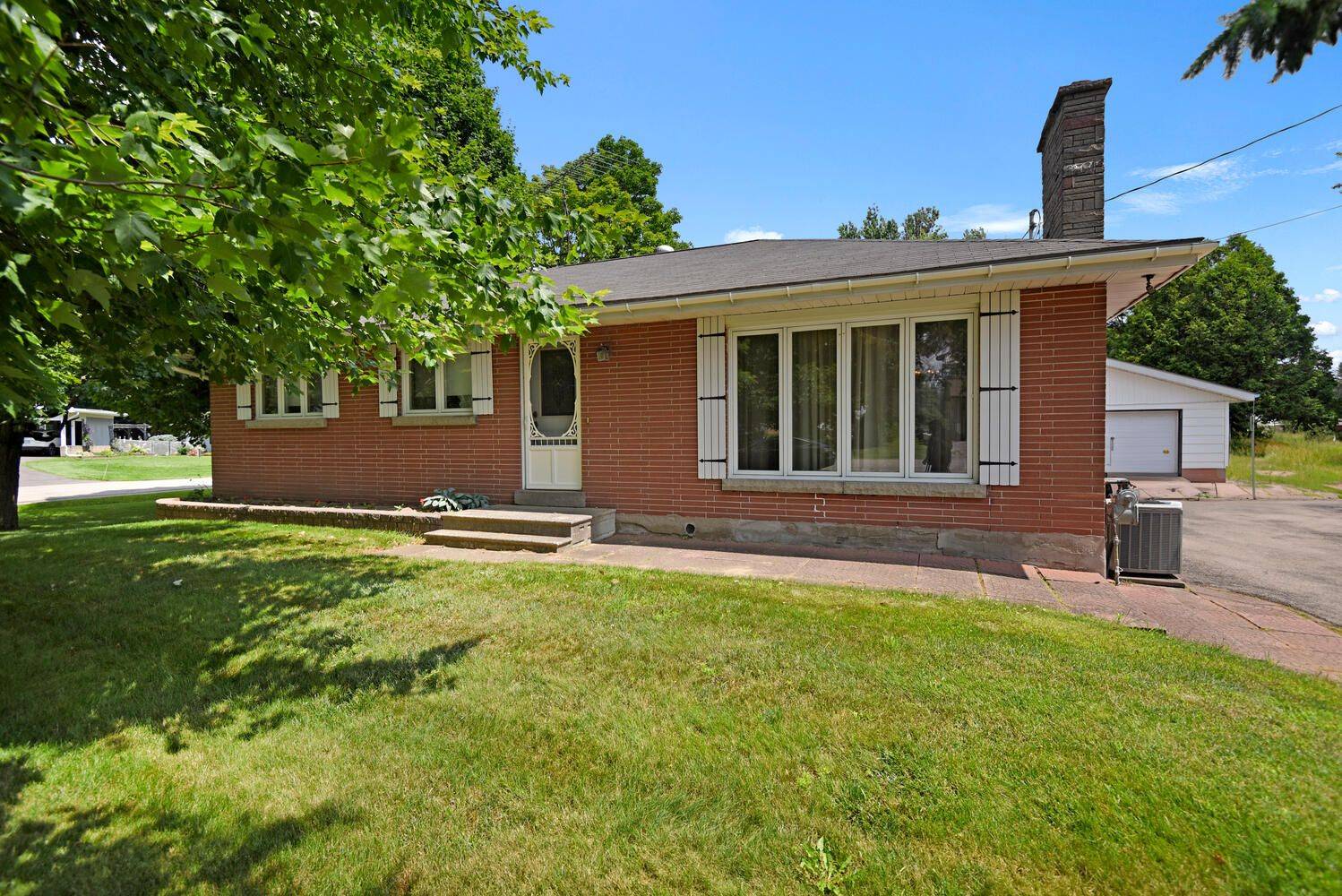 Augusta, ON K0E 1T0,3507 Charleville RD