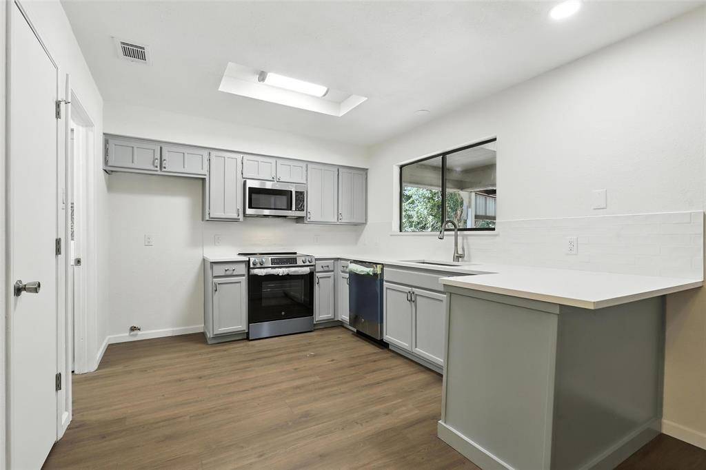 Burleson, TX 76028,801 James Circle