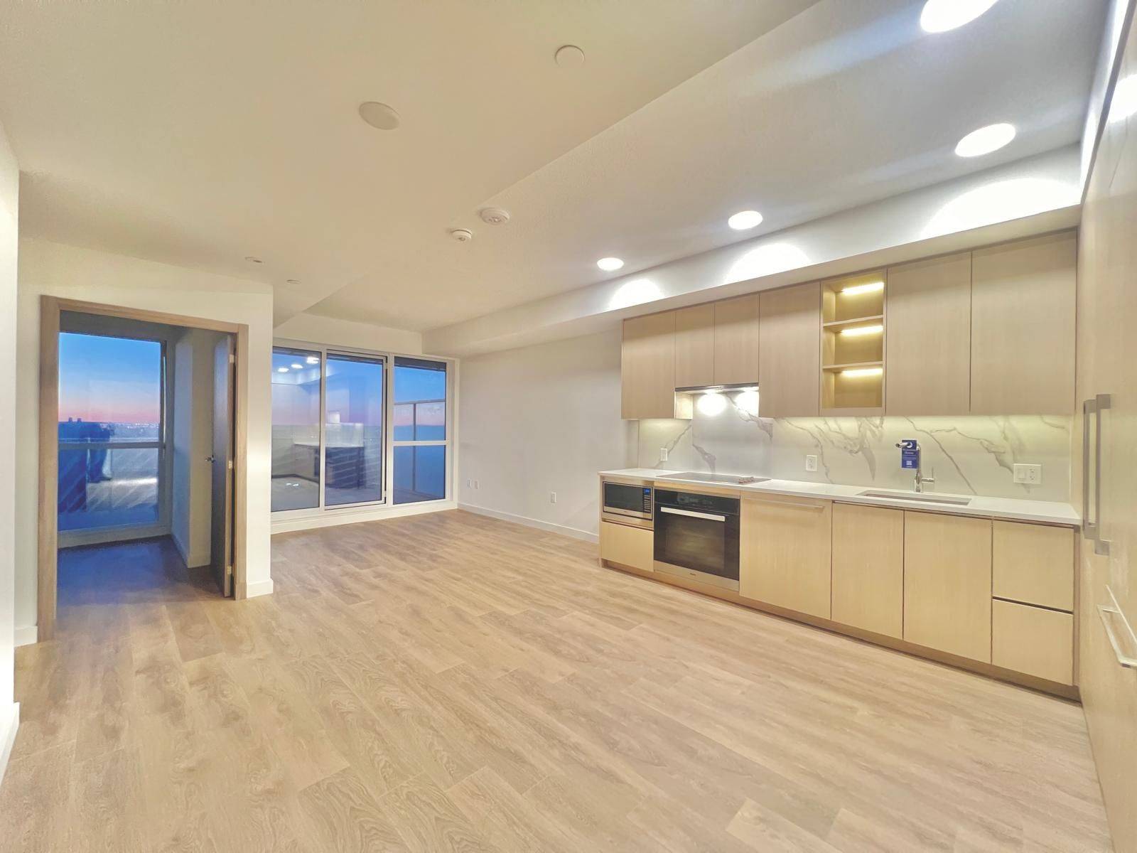Toronto C15, ON M2K 0J2,27 Mcmahon DR #3007